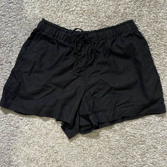 GAP Pants - Drawstring Gap shorts!